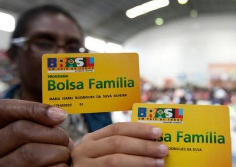Pagamento do 13º do Bolsa Família está garantido, diz porta-voz