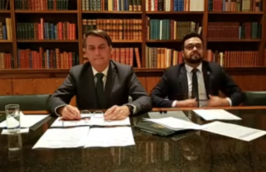 Bolsonaro envia projeto para que militares não respondam na Justiça se matarem durante operação