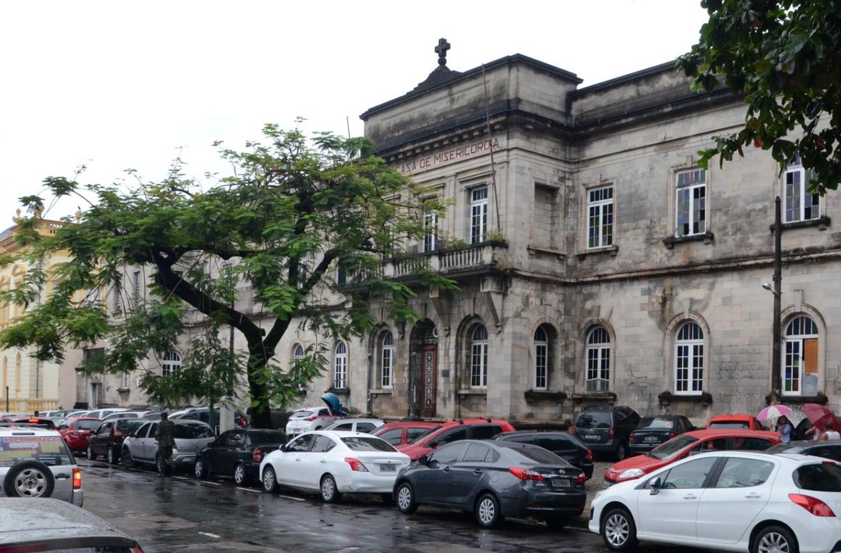 Além de pagar dívidas, prefeitura diz que leilão da Santa Casa representa ganho social à Manaus