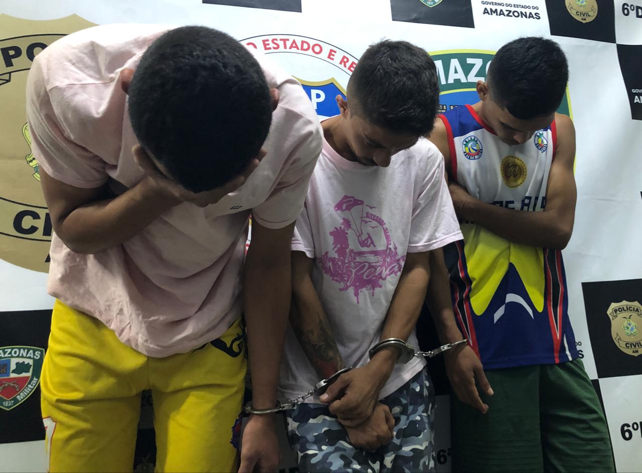 Trio de ex-detentos são presos ao serem flagrados fazendo arrastão em Manaus