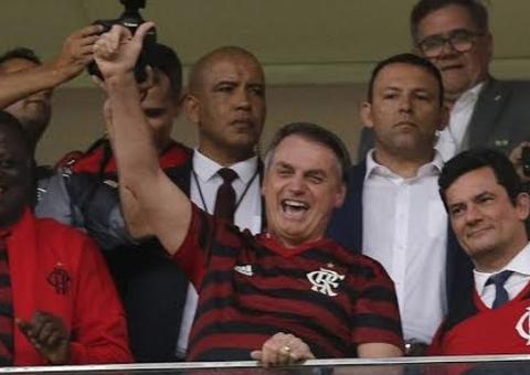 'Hoje todos nós somos Flamengo’, diz Bolsonaro 