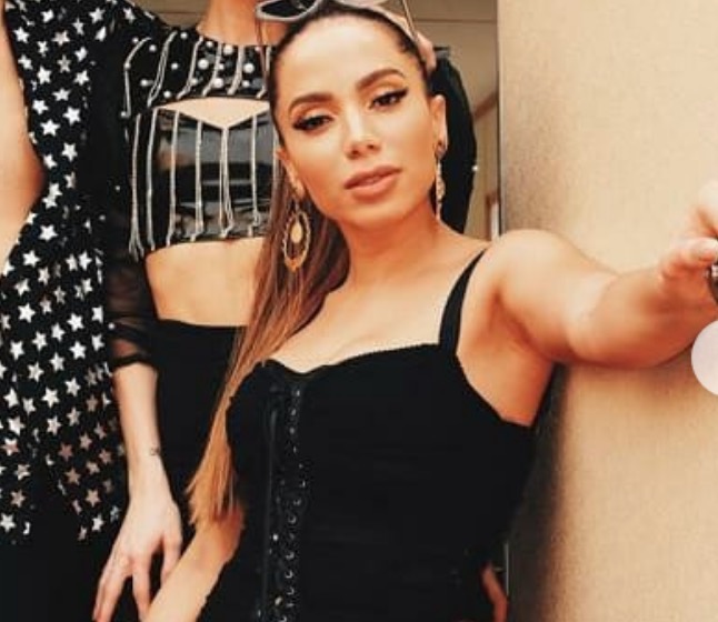 Anitta fatura milhões só com publicidade em 2019, saiba quanto