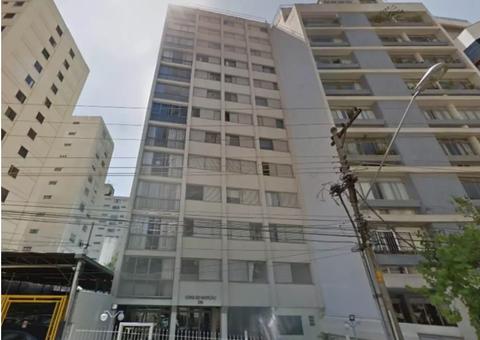 Criança morre ao cair de prédio de doze andares