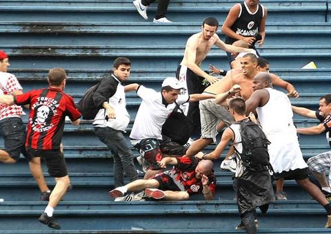 Estatuto do Torcedor passa a punir torcedores violentos com mais rigor