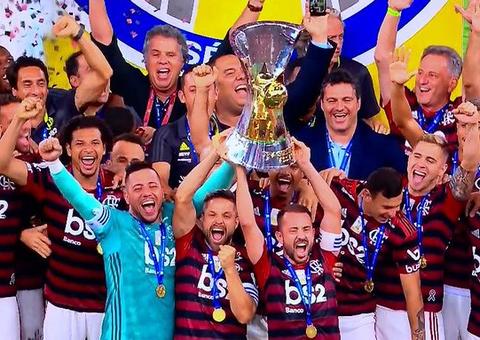 Bruno Henrique marca 3 e Flamengo vence Ceará no Brasileiro