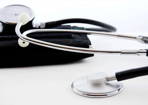 Presa mulher que se passou por médica e sequestrou recém-nascido em maternidade