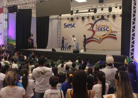 Café Literário do Sesc reúne escritores do Brasil para bate-papo gratuito