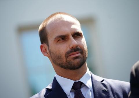 PSL suspende Eduardo Bolsonaro por um ano; outros 17 deputados são punidos
