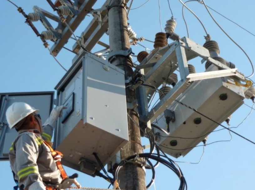 Serviço emergencial deixa bairros sem energia elétrica em Manaus nesta quinta 