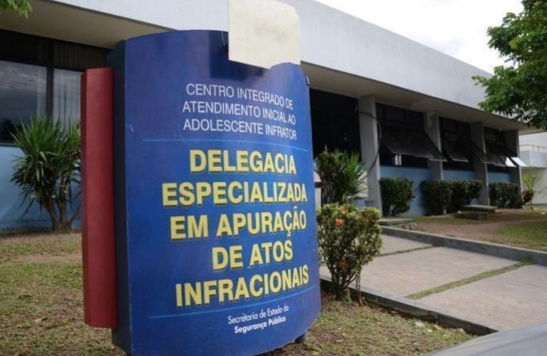 Adolescente de 16 anos é apreendido suspeito de estuprar os irmãos mais novos em Manaus