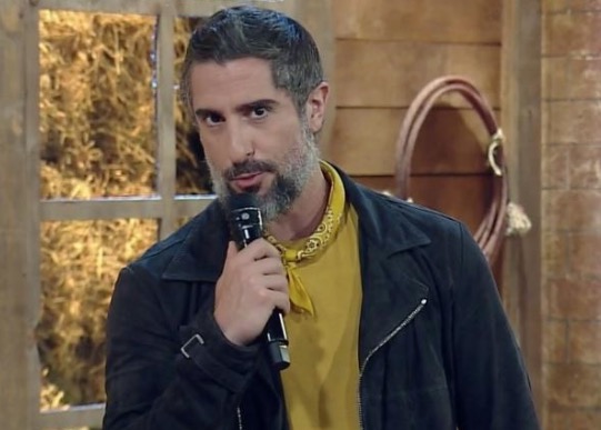 A Fazenda 11: Marcos Mion revela motivo para votação de roça ser suspensa