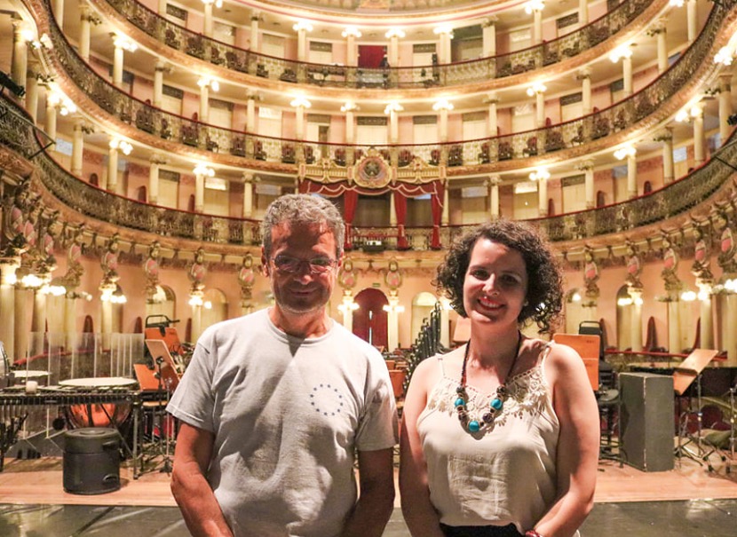 Karine Aguiar grava DVD Jungle Jazz no Teatro Amazonas