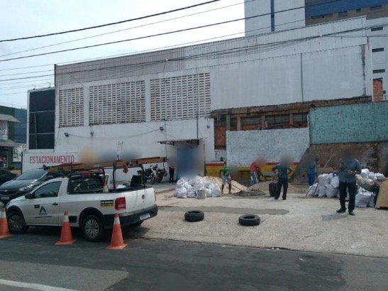 Eletricista é flagrado fazendo desvio de energia em Manaus 