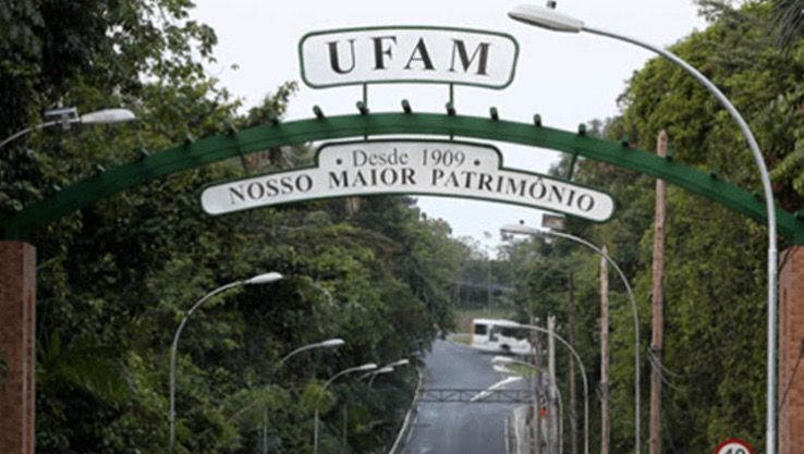 Governo anuncia versão digital de diplomas com custo 80% menor