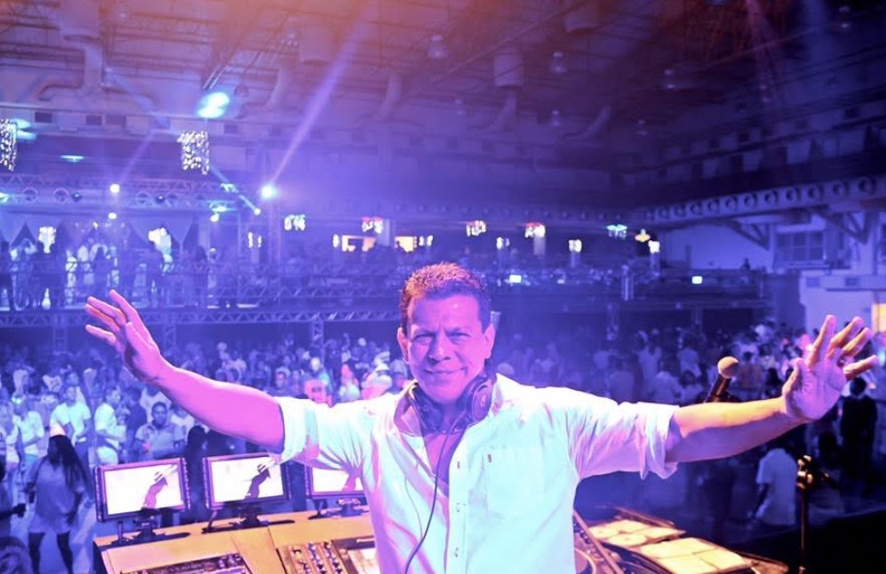 Flash Disco celebra o fim de ano com hits dos anos 70, 80 e 90