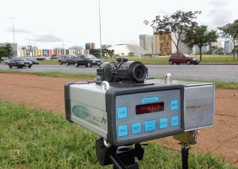 Justiça determina que PRF volte a usar radares móveis em rodovias