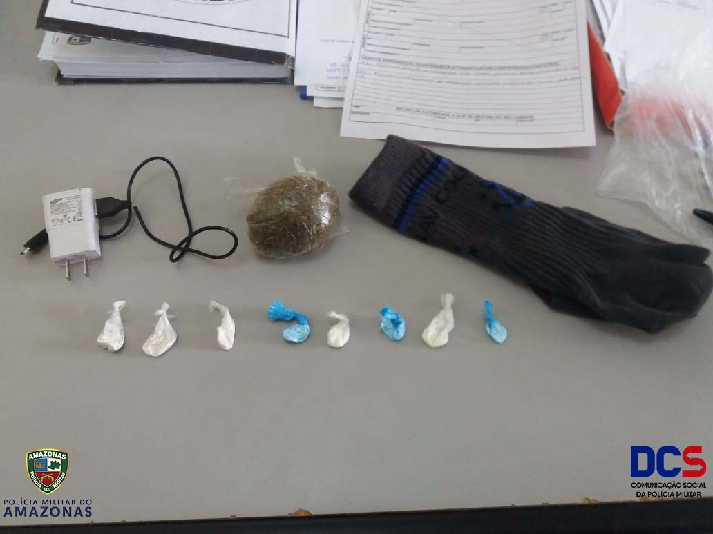 Polícia apreende entorpecentes na área externa da unidade prisional no Amazonas 