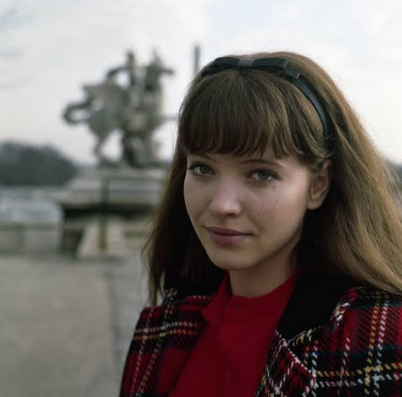 Morre aos 79 anos a atriz francesa Anna Karina, estrela da Nouvelle Vague