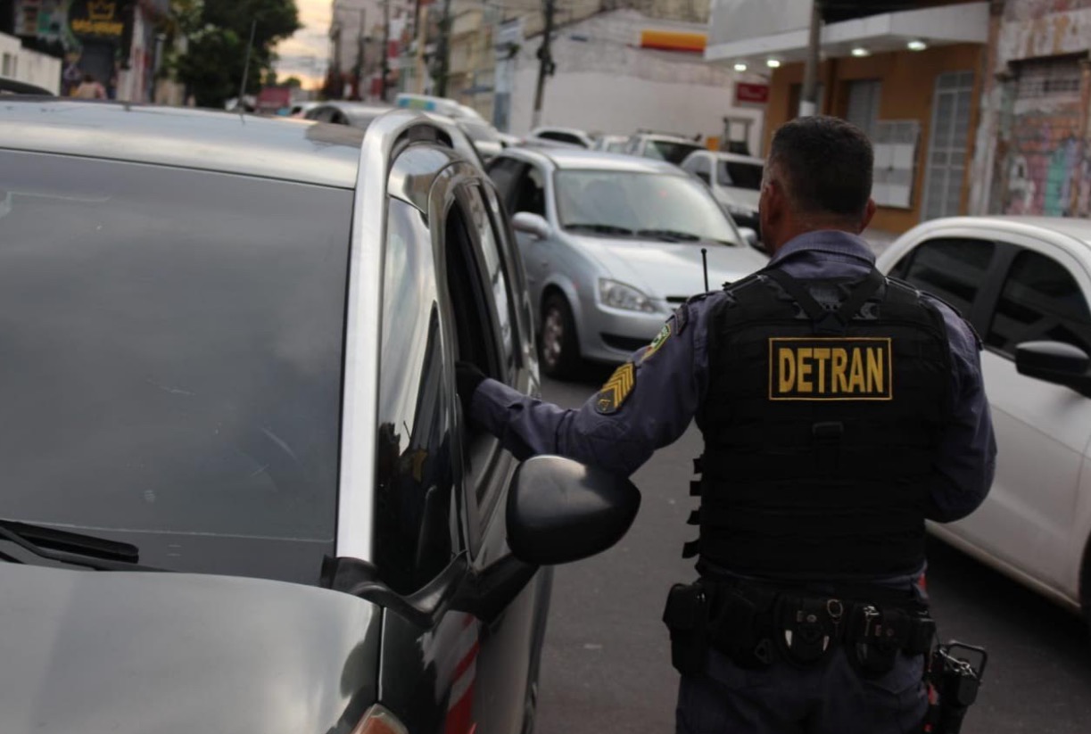 Mais de 30 motoristas são flagrados dirigindo embriagados em Manaus 