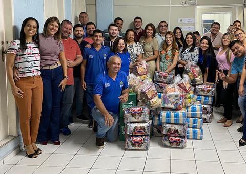 No Amazonas, campanha 'Natal dos Ribeirinhos' entrega cestas dia 21