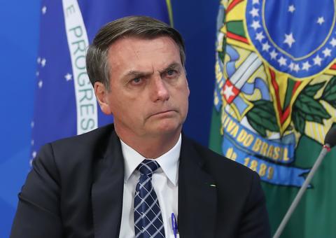 'A ideia não é protegê-los, e sim pegar o que eles têm de bom', diz Bolsonaro sobre indígenas
