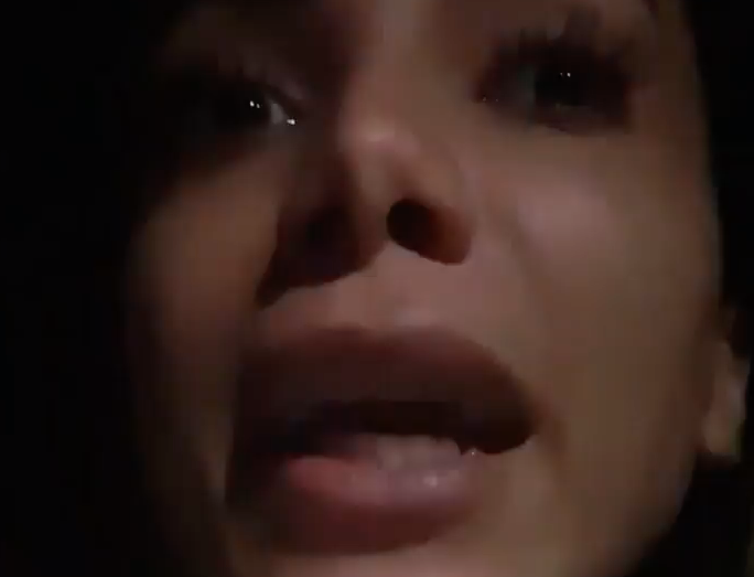 Com pouso em Manaus, Anitta passa perrengue no banheiro de avião: “Sem papel" 