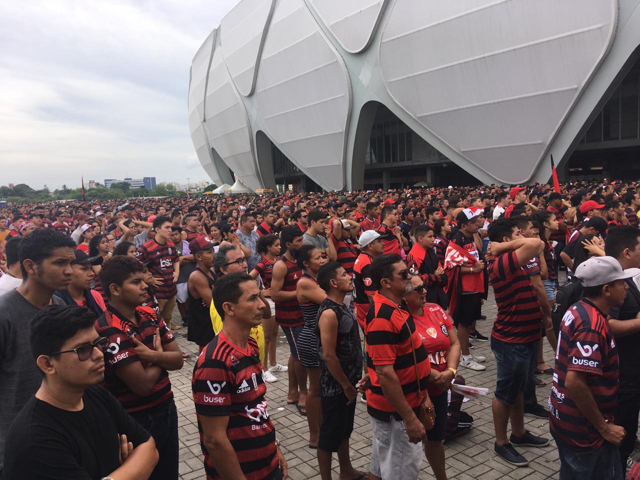 Torcida rubro-negra lota Arena da Amazônia em final de Mundial de Clubes 
