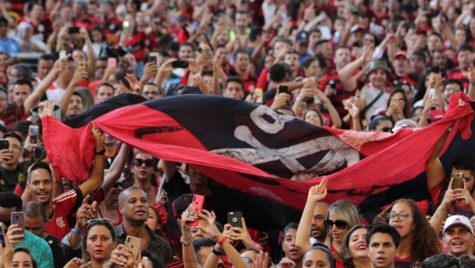 Após vice do Mundial de Clubes, Corinthians provoca Flamengo em rede social