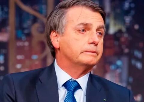 Bolsonaro é internado após sofrer acidente doméstico no Palácio do Alvorada
