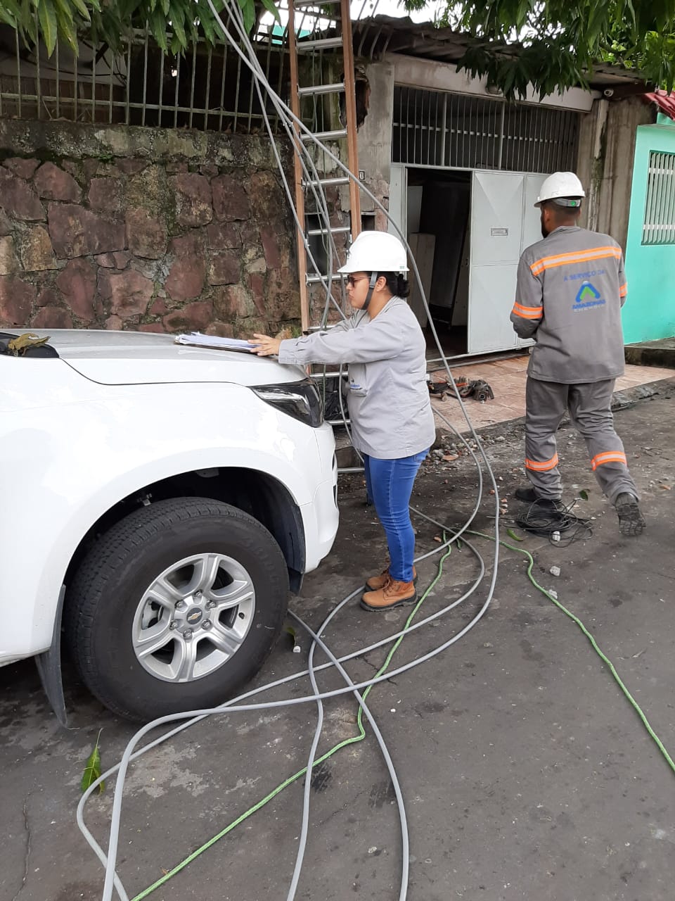 Empresário é preso por fazer 'gato' de energia em Manaus