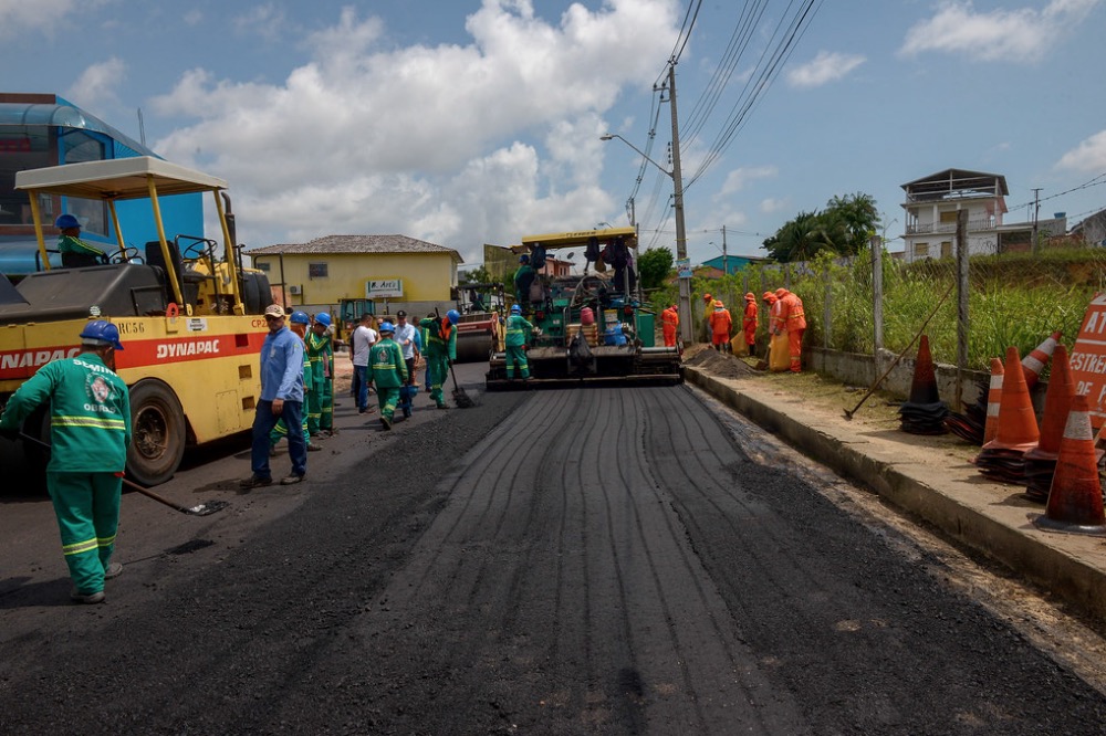 Comunidade da zona Leste de Manaus recebe obras para recuperação de 35 vias
