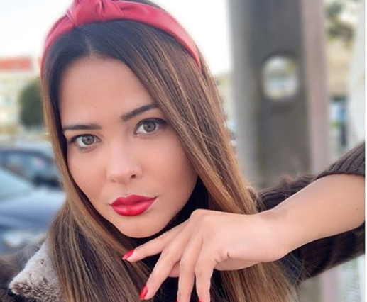 Bumbum de Geisy Arruda faz torneira sumir em clique sensual