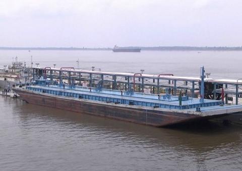 Transporte de combustíveis pelos rios e tratamento de esgoto em Manaus obtêm licença