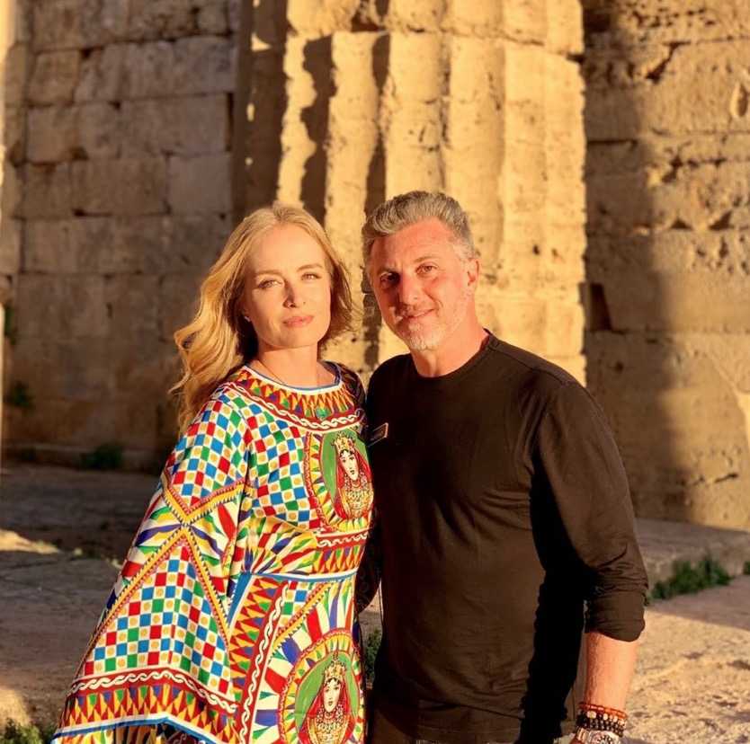 Angélica e Luciano Huck gastam valor inacreditável com panetones e cestas de Natal para funcionários