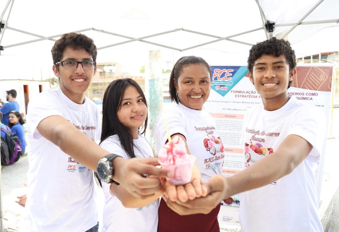 Estudantes no Amazonas aprendem química por meio da produção de sorvetes