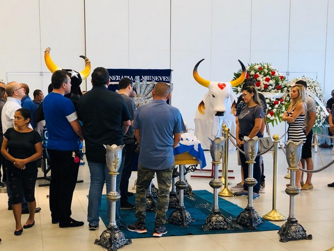 Corpo de Arlindo Jr. também será velado em Parintins