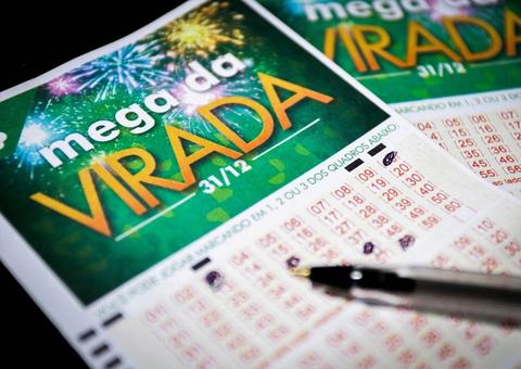 Mega da Virada sorteia R$ 300 milhões com transmissão pela TV nesta terça