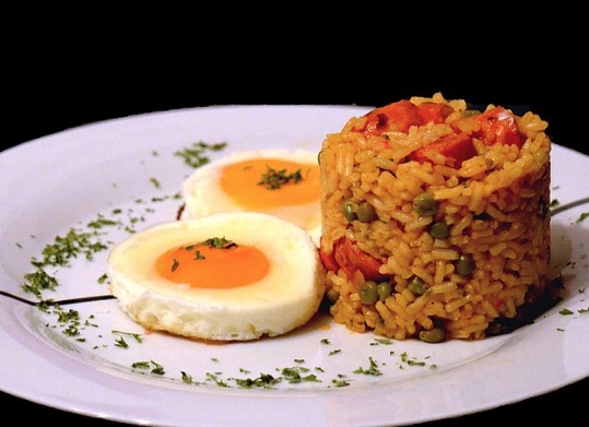 Intoxicação alimentar: Oito alimentos que jamais devem ser reaquecidos