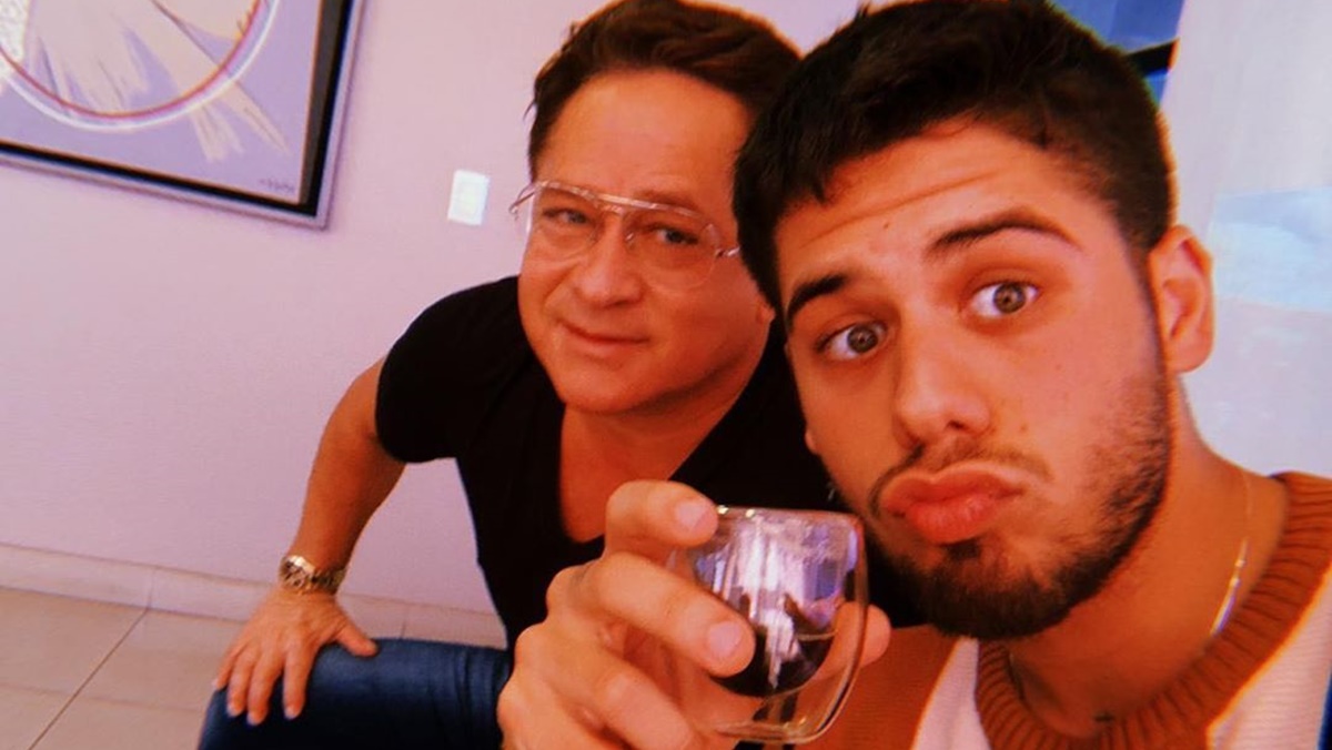 Vídeo: Com espinho preso na boca, Leonardo é socorrido por Zé Felipe 