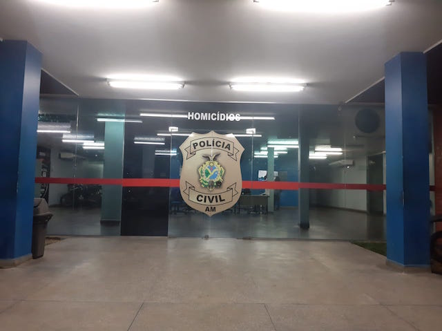 Homem é morto com golpes de faca ao tentar defender sobrinha de agressão em Manaus