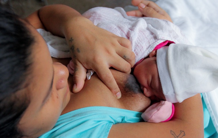Lei em Manaus institui semana de prevenção da gravidez na adolescência 