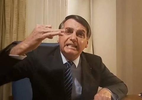 Em novo ataque à imprensa, Bolsonaro diz que jornalistas são 'raça em extinção'