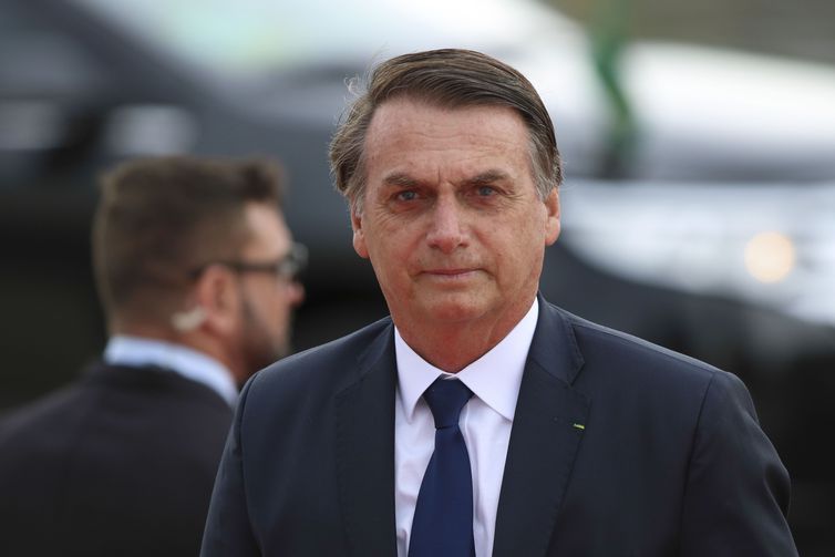 'Espécie em extinção' diz Bolsonaro sobre jornalistas
