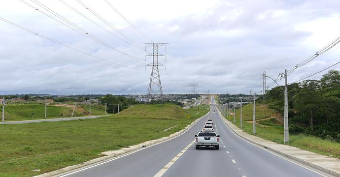 À caminho de padaria, jovem cai de motocicleta e morre na rodovia AM-070
