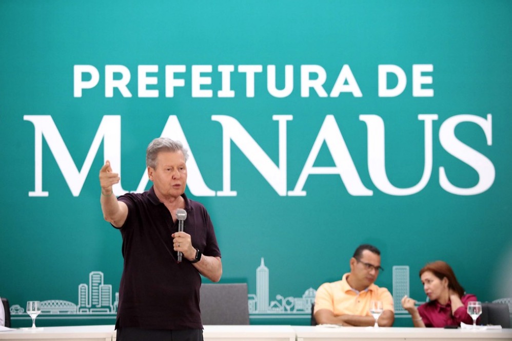 Arthur sanciona leis que isentam IPTU para quem possui baixa renda em Manaus 