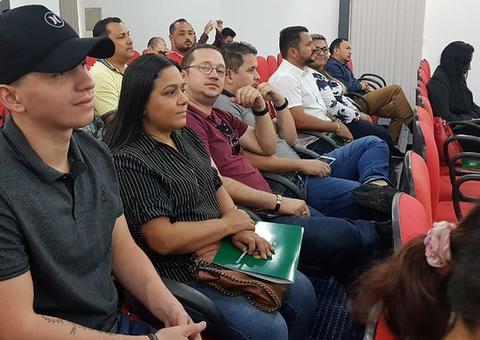 Conselheiros tutelares recém-eleitos recebem treinamento em Manaus