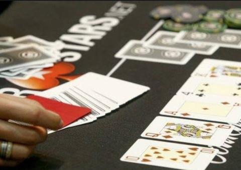 Com promessas de ganhos fáceis, os jogos de azar são disfarces para estelionatários, alerta polícia 