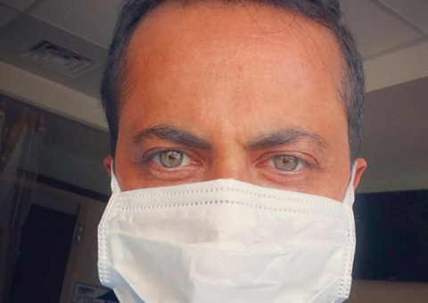 Thammy Miranda posta foto emocionado com o nascimento do filho