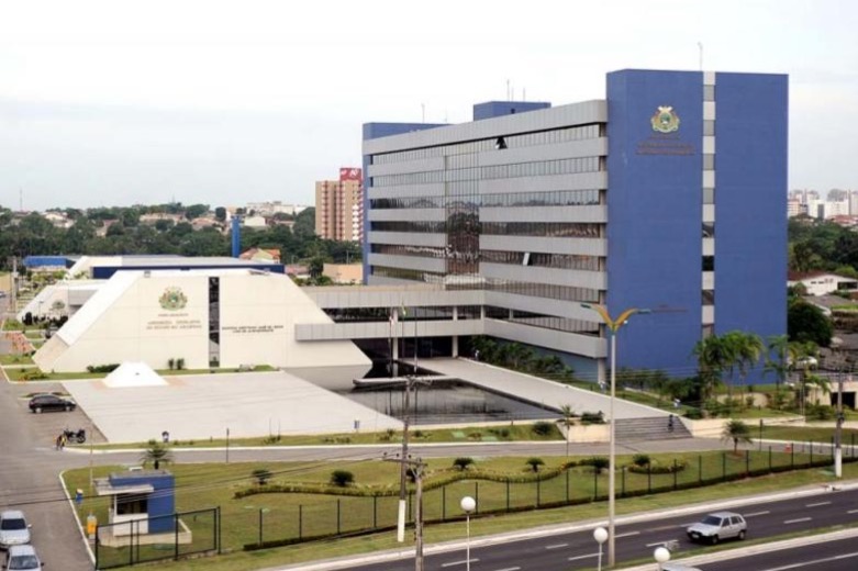 Aleam diz que não autorizou governo a reajustar salários em 225% e pede devolução de valores