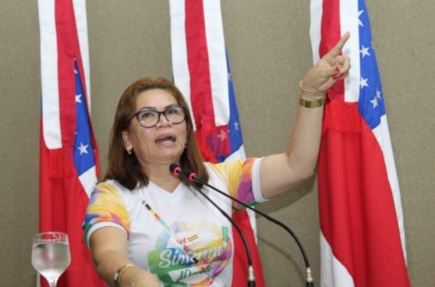 'Não temos motivos para sequer iniciar o ano letivo', diz presidente do Sinteam 